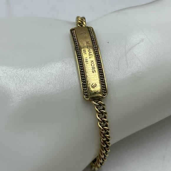 MICHAEL KORS MK Logo Plaque Yellow Gold Tone Stainless Steel Adjustable Bracelet - Picture 1 of 13